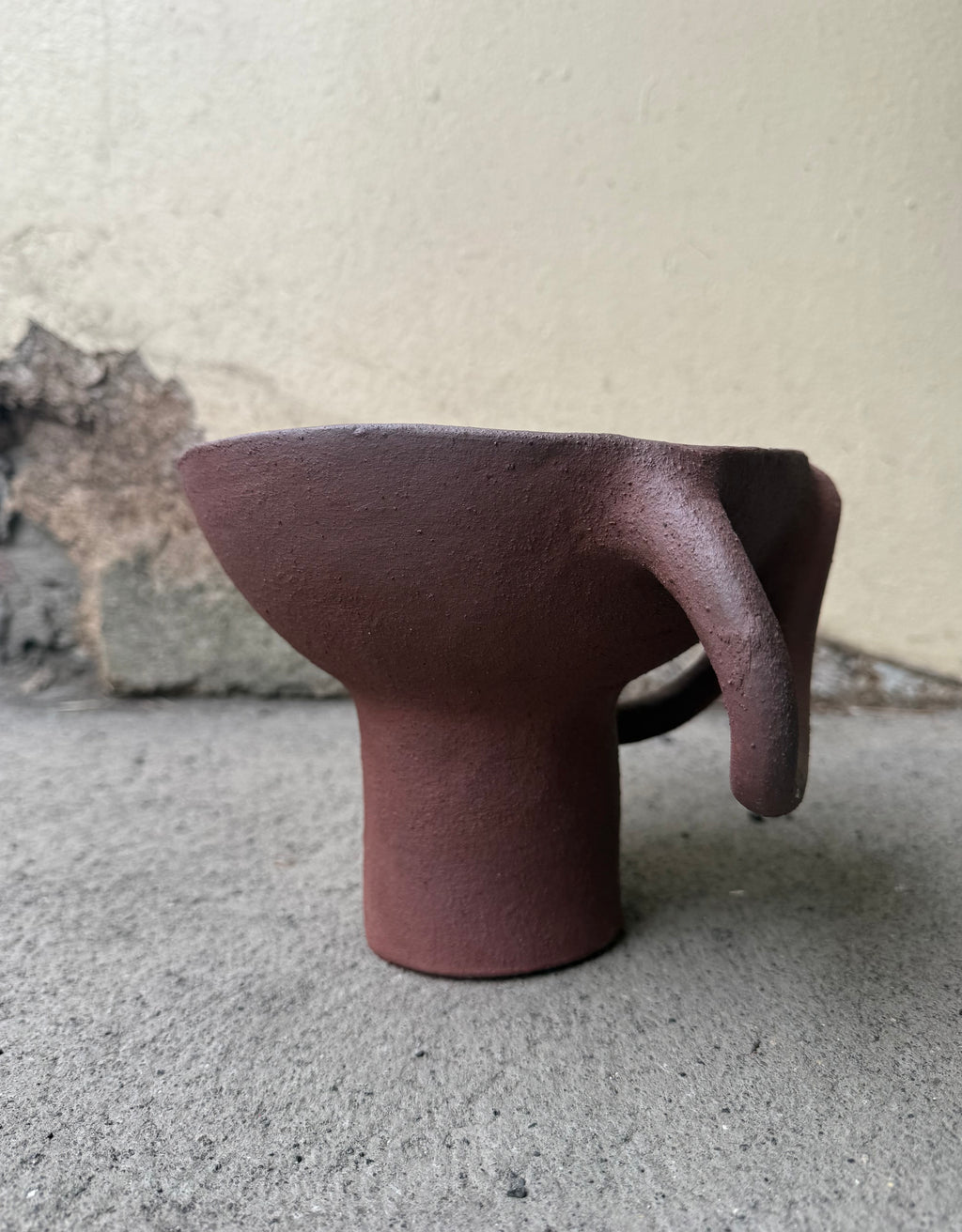 Pedestal bowl