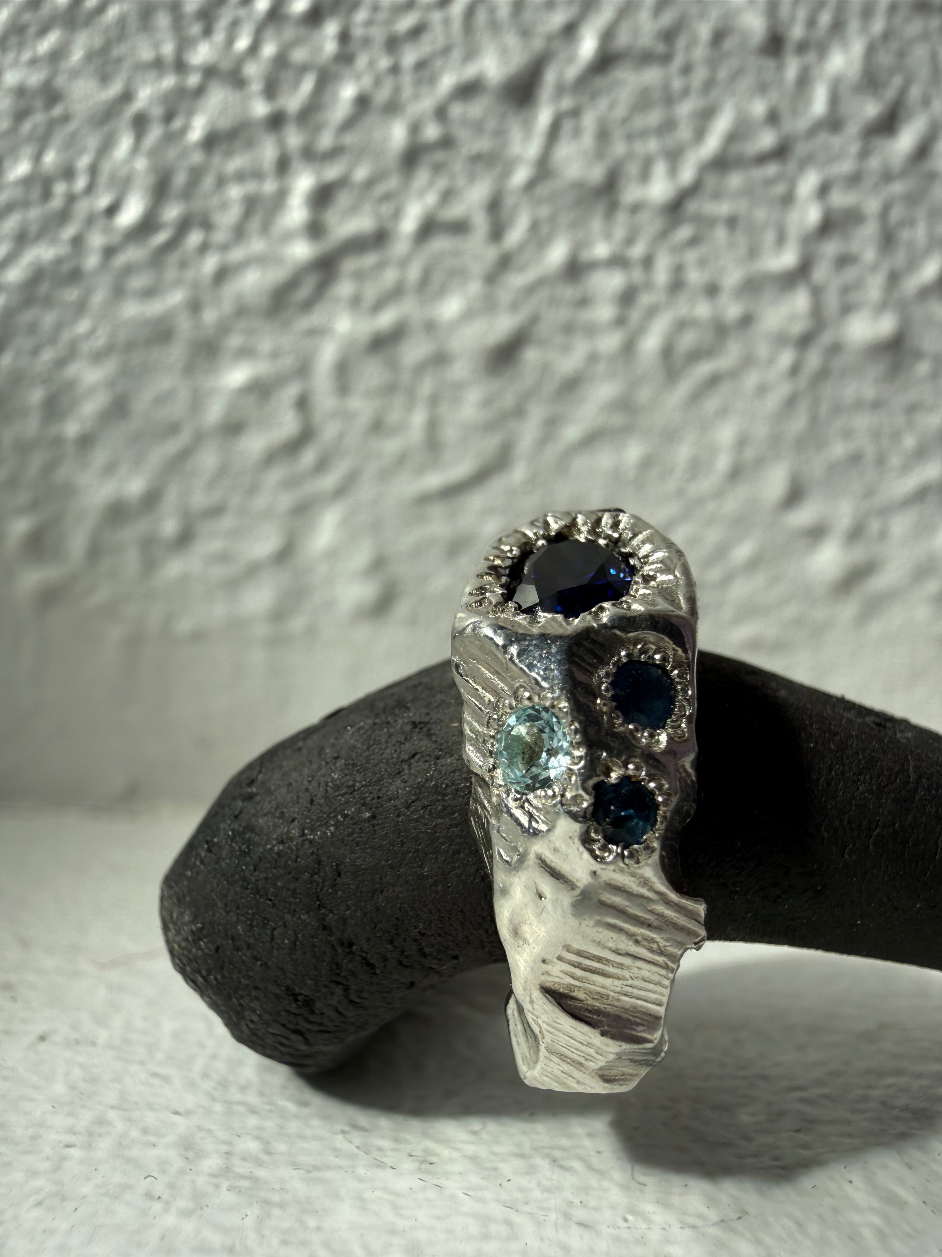 Eyja ring - 8x stones