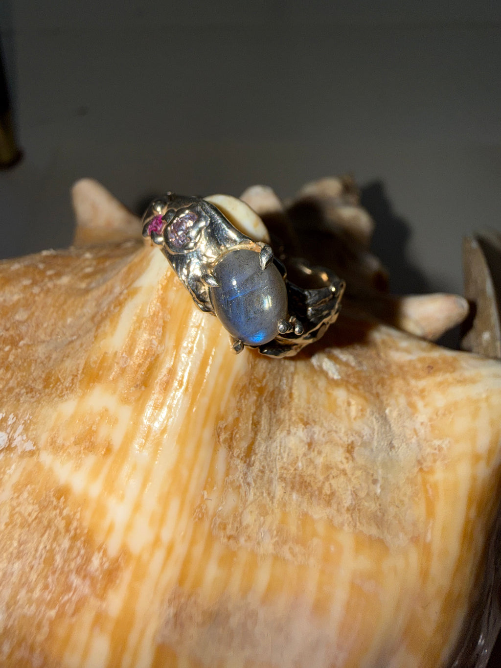 Labradorite ring
